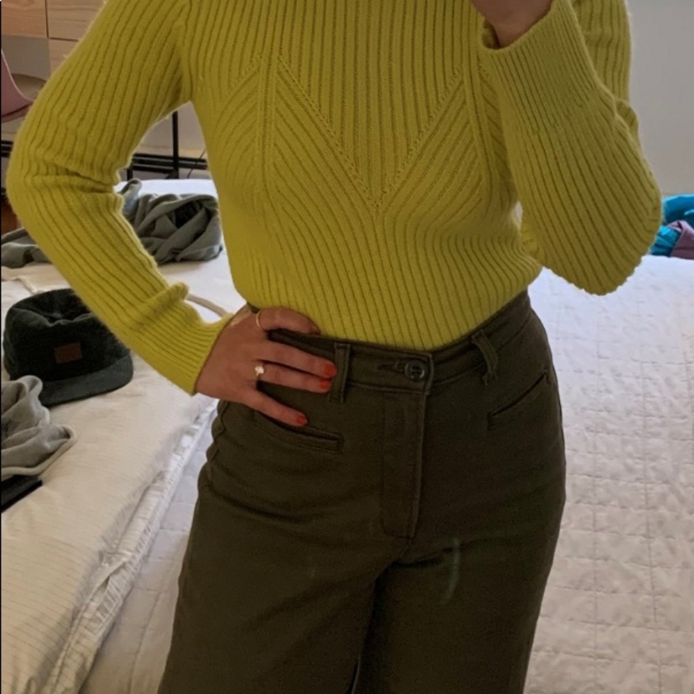 Endless Rose Ribbed Sweater - Picture 3 of 7